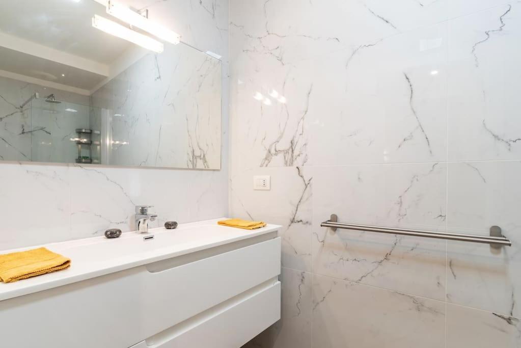 Mora Flexyrent A.C. - Colonne Lägenhet Milano Exteriör bild